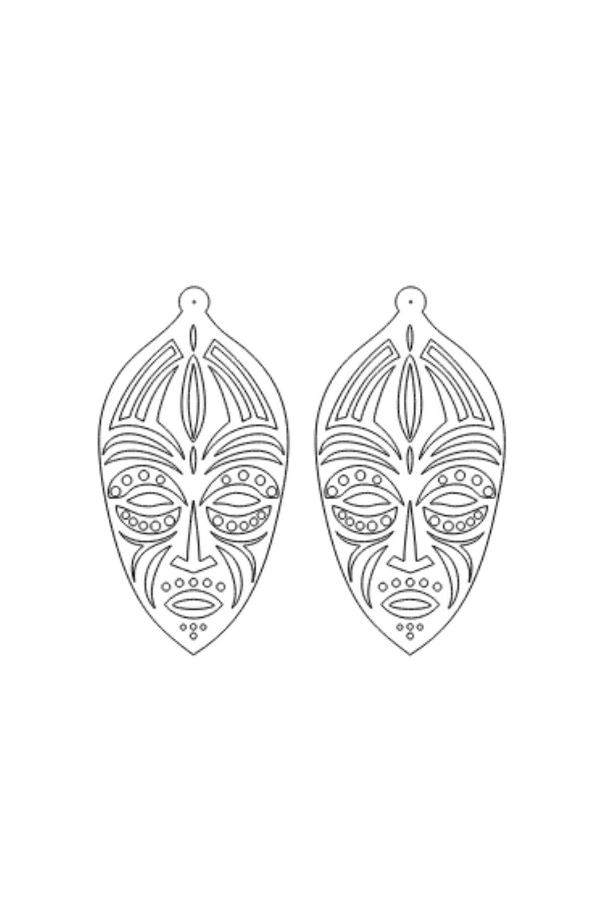 Lazer kesim tribal maske motifli küpe yakın çekim 6 cm oval form hafif metal alaşım