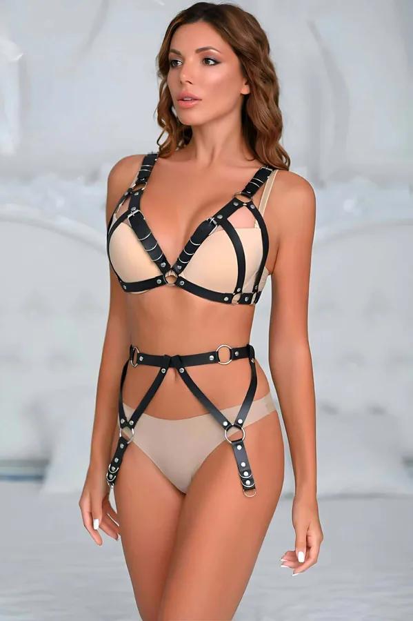 Siyah vegan deri harness jartiyer takım, gümüş O-halka ve perçin detaylı, iki parçalı set