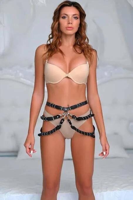 Siyah PU deri harness uyluk çevresi çapraz bantlar gümüş metal kanca