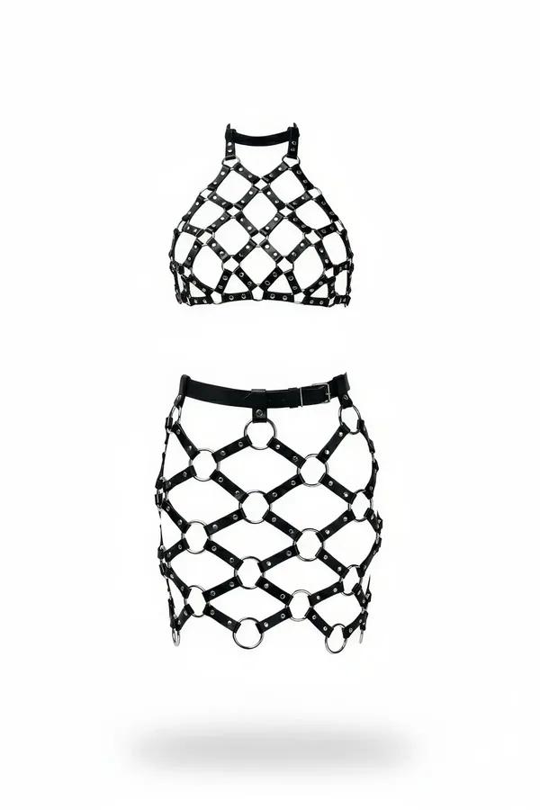 siyah suni deri kafes bralet ve mini etek seti gümüş O-halka perçinli ikili set beyaz fon