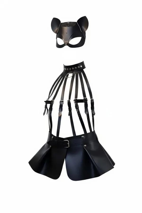 Siyah vegan deri kedi kulaklı maske, kafes harness ve zımbalı mini etek 3 parçalı set, gümüş metal toka detayı