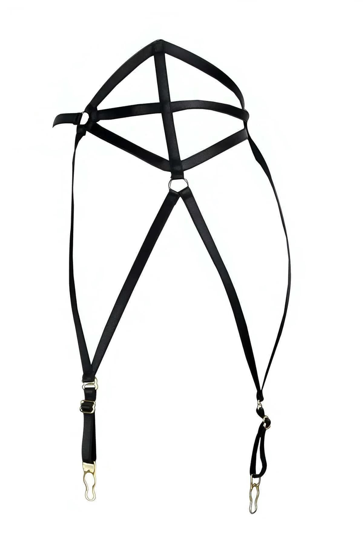 Siyah lastik harness ön görünüm çapraz V şerit bel hattında altın O-halkalar