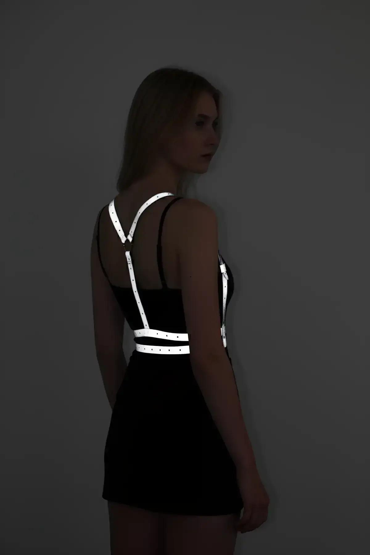 Karanlıkta Yansıyan - Reflektörlü Göğüs Harness, Parti Harness, Elbise Aksesuar - APFT205