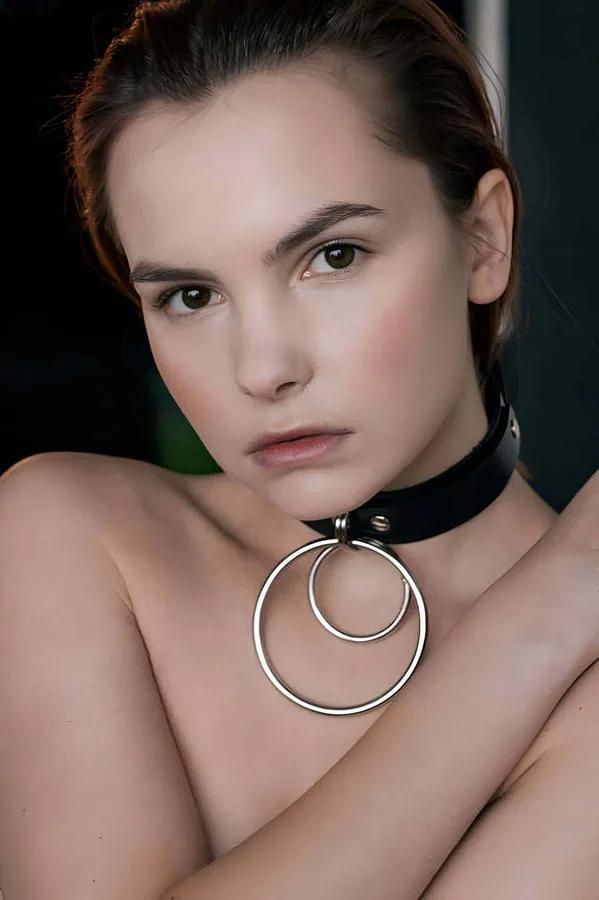 siyah suni deri choker çift gümüş halkalı fantezi tasma boyunda