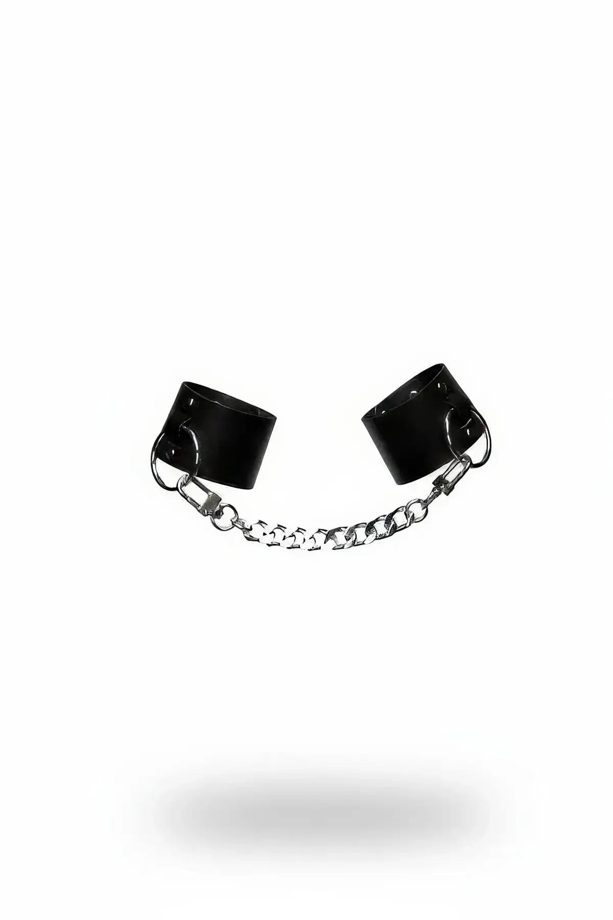 parlak siyah vegan deri bilek kelepçesi gümüş zincir detaylı çift set carabiner tokalar