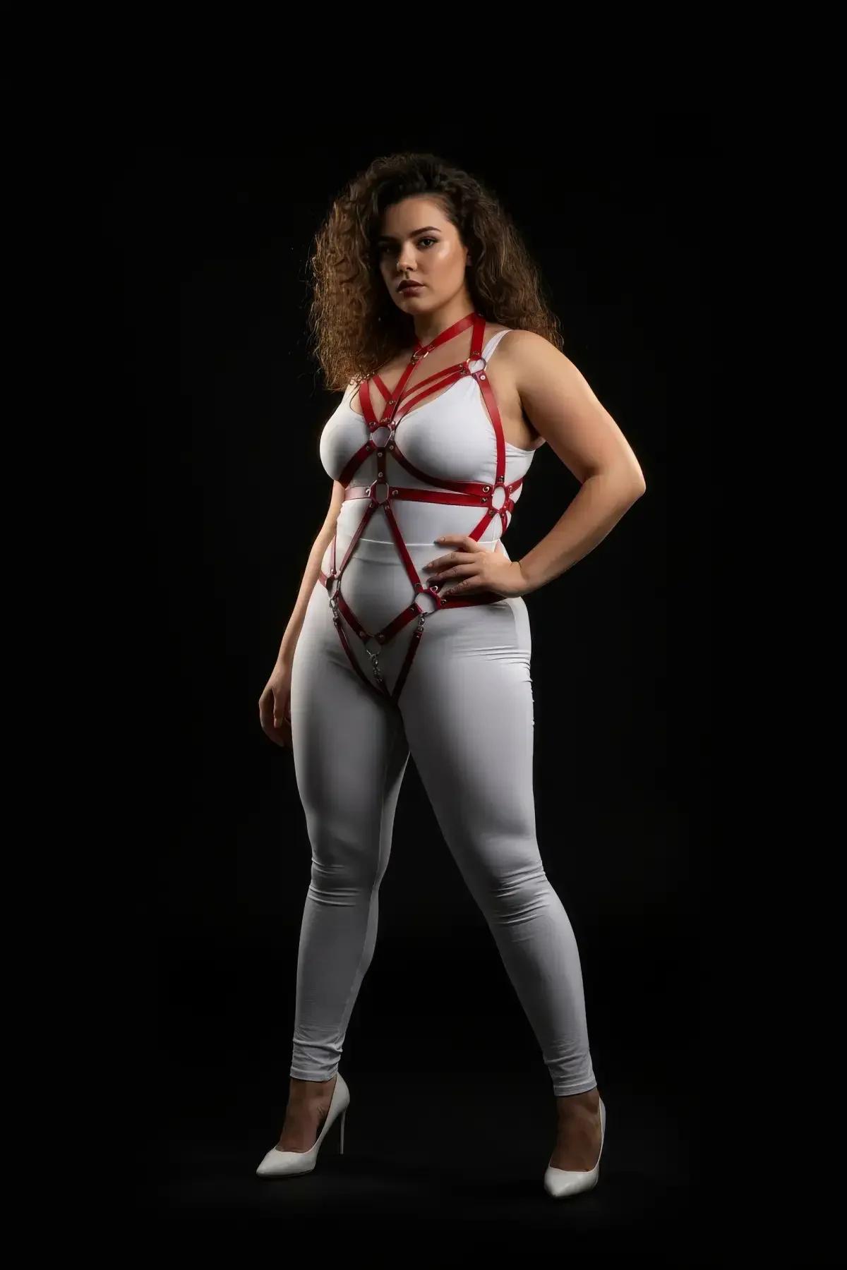 hip and thigh strap detail red body harness with silver O-ring connectors adjustable buckles