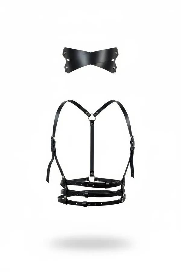 siyah vegan deri çok bantlı göğüs harness gümüş O-ring toka ve kelebek maske seti beyaz fon