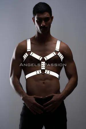 Silver reflective chest harness with O-rings and adjustable straps