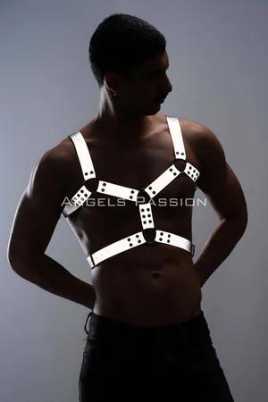 Silver reflective chest harness with O-rings and adjustable straps