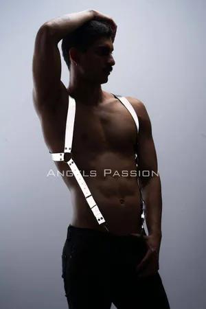 Reflective body harness with adjustable straps worn by a man