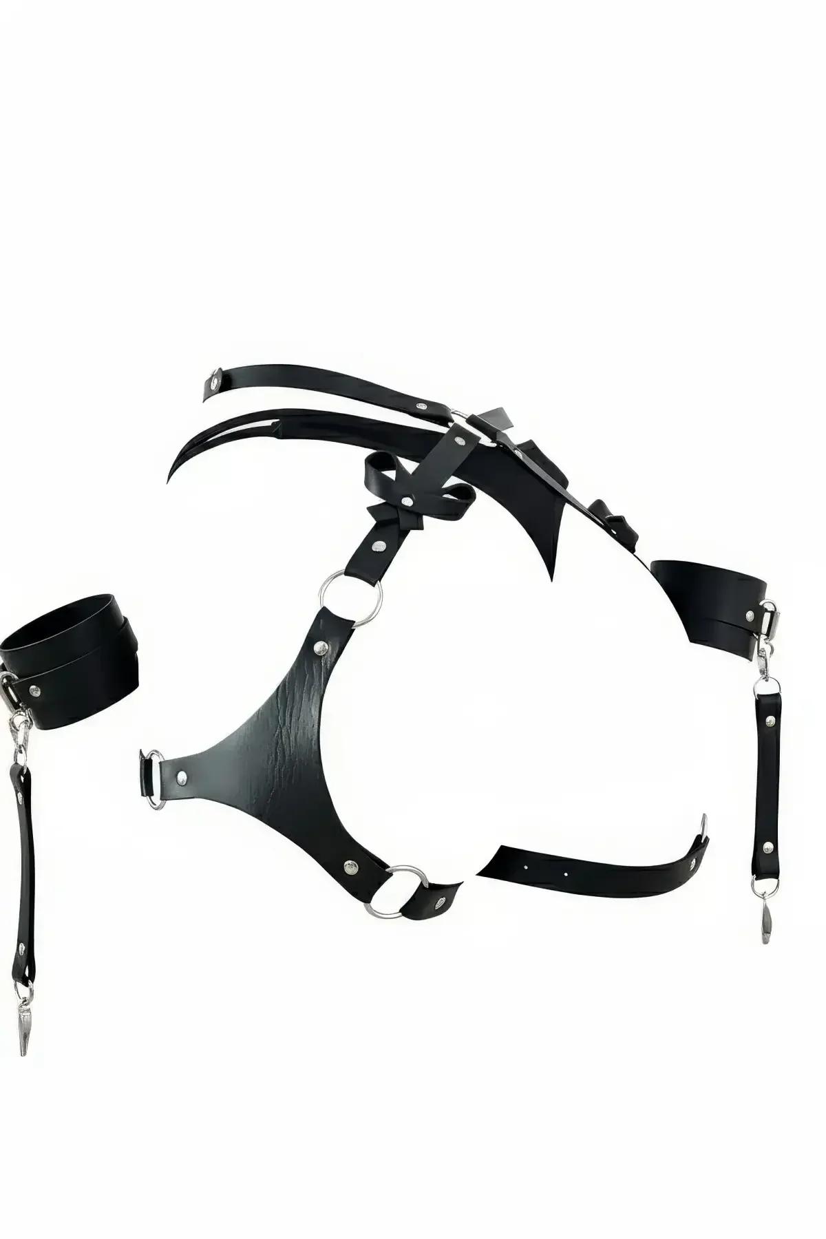 siyah vegan deri harness takım fiyonk detaylı gümüş metal halka ve zincirli bilek kolu aksesuarıyla