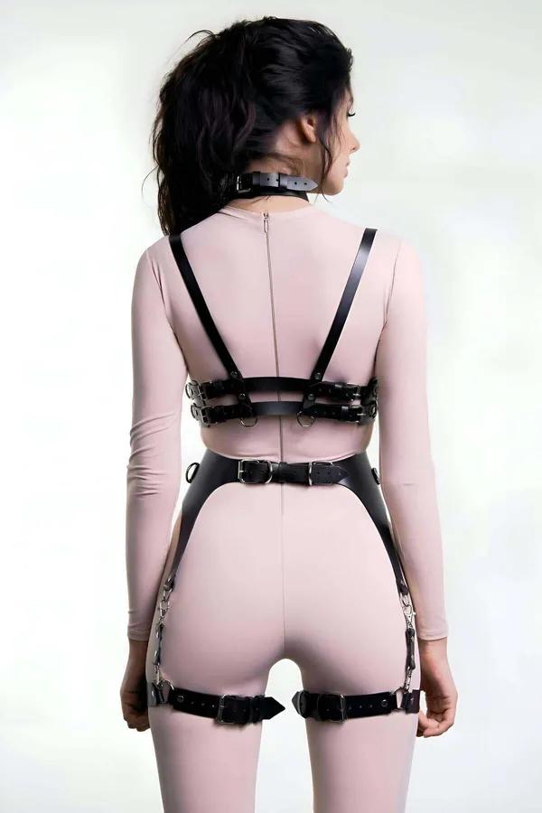 siyah vegan deri göğsü açık harness takım boyun yakası O-halka jartiyer bantlı gümüş toka