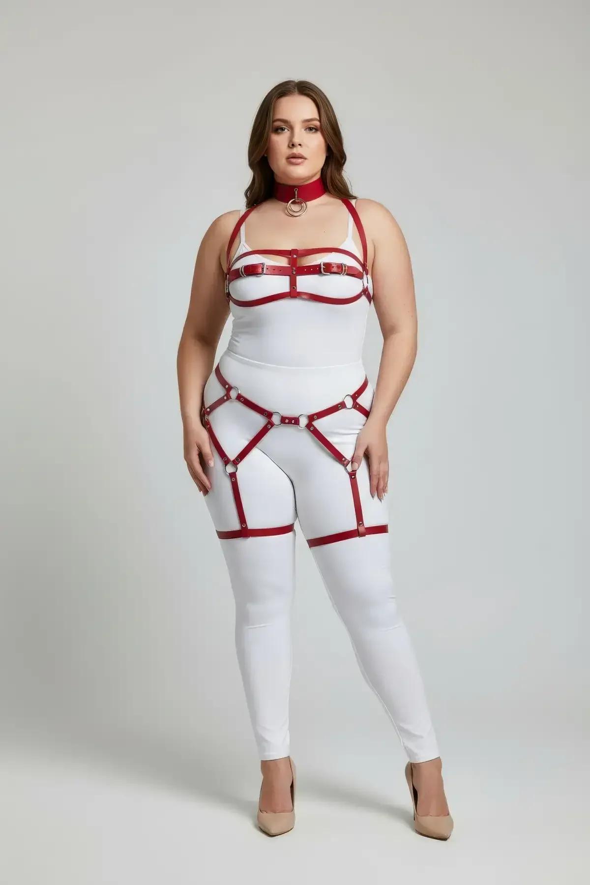 kırmızı deri görünümlü jartiyer harness büyük beden vücut kombini choker ve bacak bantları ile tam set