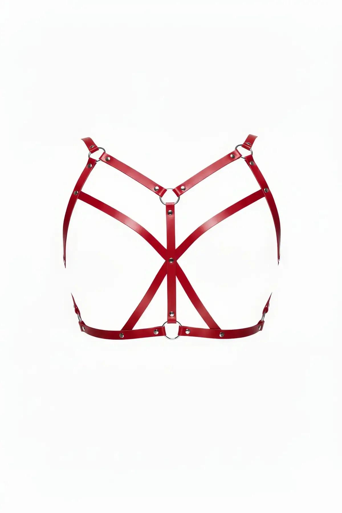 kırmızı vegan deri göğüs harness çapraz X bantlı gümüş O halka detaylı strappy tasarım
