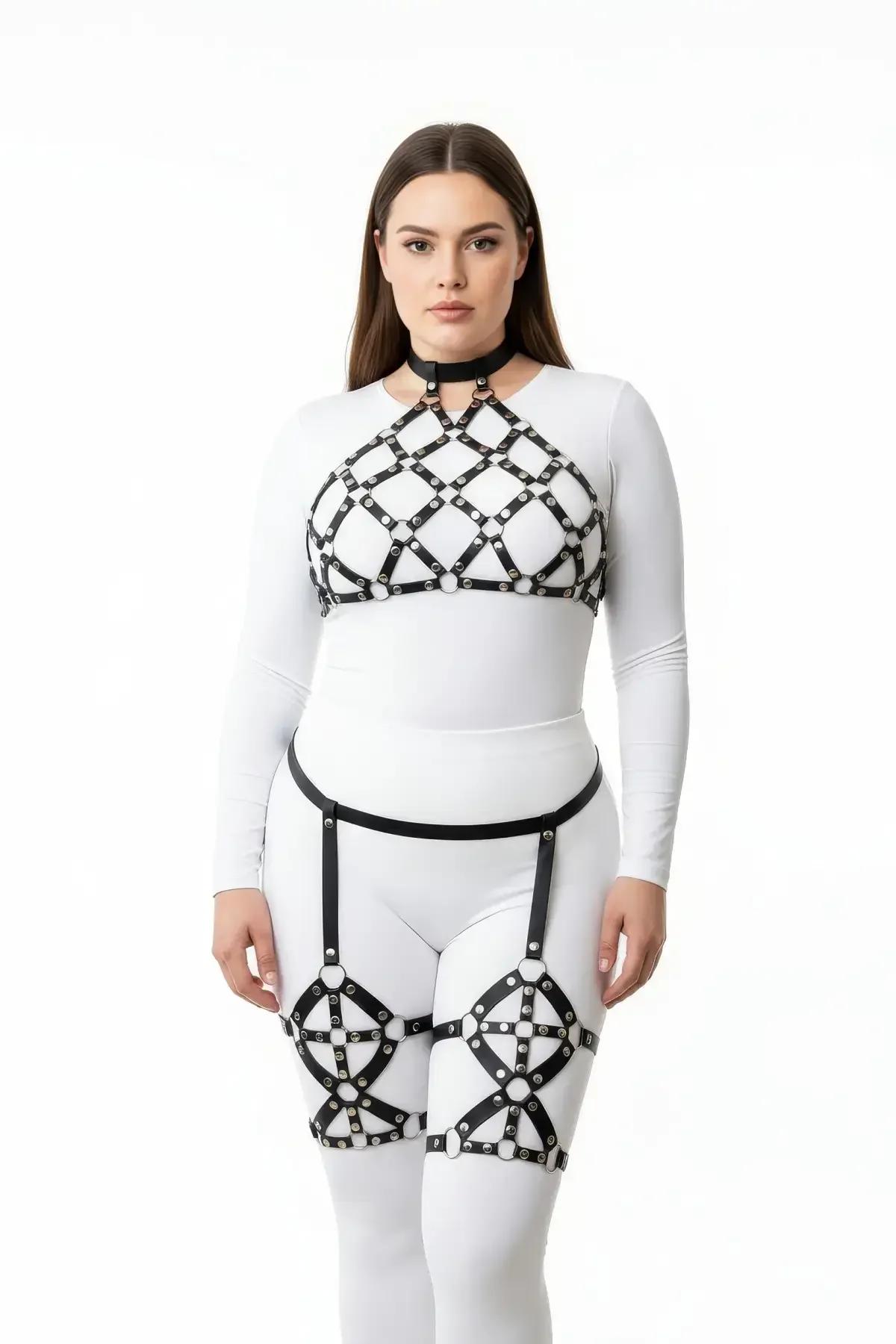 büyük beden siyah suni deri full body harness takım gümüş halka ve perçin detaylı elmas kafes jartiyerli