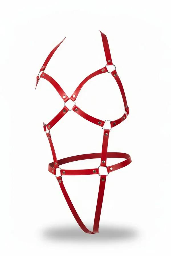 kırmızı faux leather body harness gümüş metal O-halka ve perçin detaylı çapraz göğüs tasarımı tam vücut