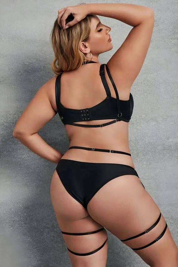 siyah elastik lastik body harness altın o-ring toka detaylı göğüs bel uyluk tam vücut bant tasarımı