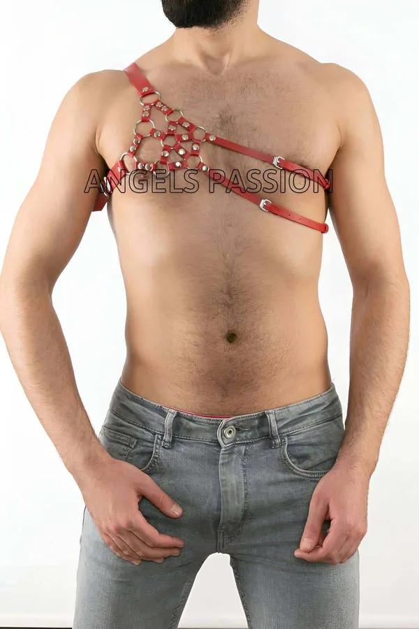 kırmızı suni deri erkek tek omuz harness gümüş O-halka detayı asimetrik kesim