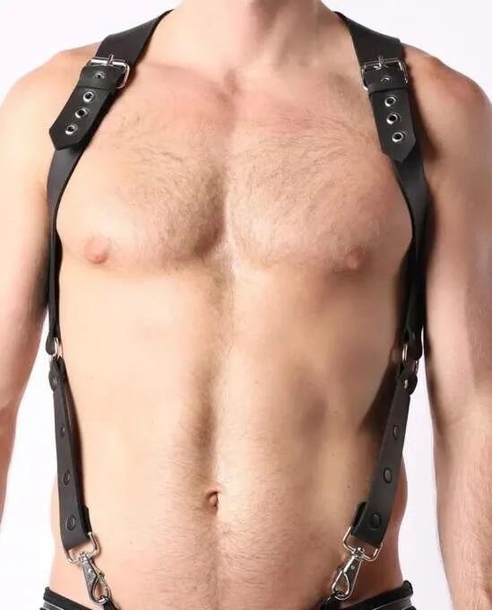 Siyah vegan deri erkek göğüs harness gümüş toka perçin ve lobster-claw klips detayı