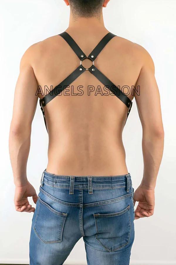siyah vegan deri erkek çapraz harness gogo dans kostüm sırt görünümü gümüş O-ring toka detayı