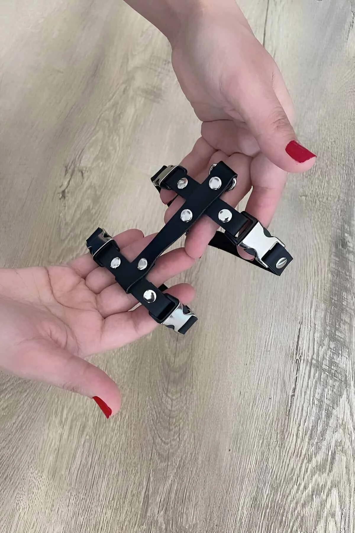 siyah vegan deri kedi göğüs harness seti gümüş metal toka ve perçin ayarlanabilir şerit