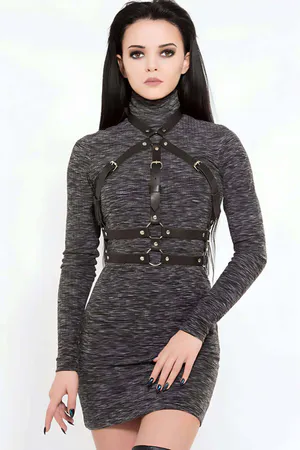Siyah Faux Leather Göğüs Harness Kadın Vücut Aksesuarı Dörtlü O-Ring Kapama