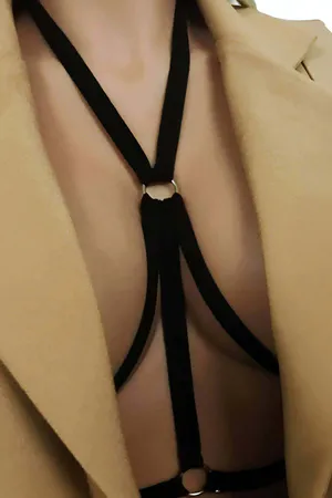 Black adjustable O-ring neck strap body harness