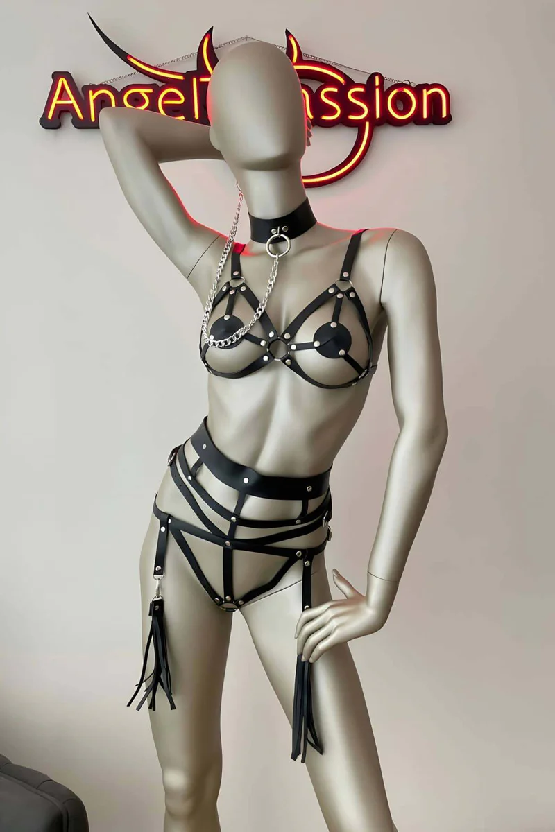 Vegan Leather Thigh Garters with T