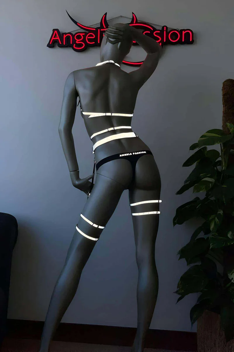 Full Reflective Holographic Harness