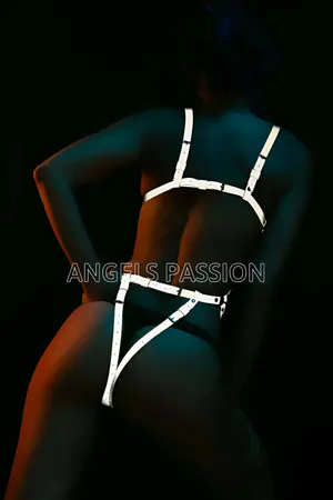 Reflective Full Body Harness with Geometric Straps