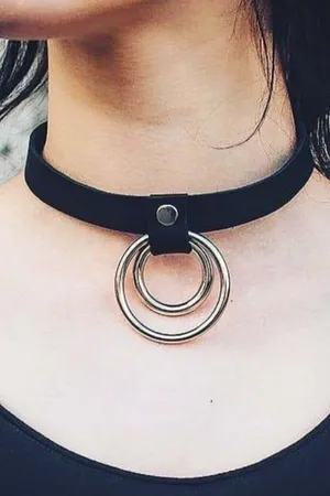 Black faux leather choker with double O-ring hardware