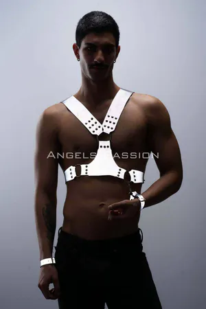 Reflective chest harness and wrist cuffs set silver adjustable straps