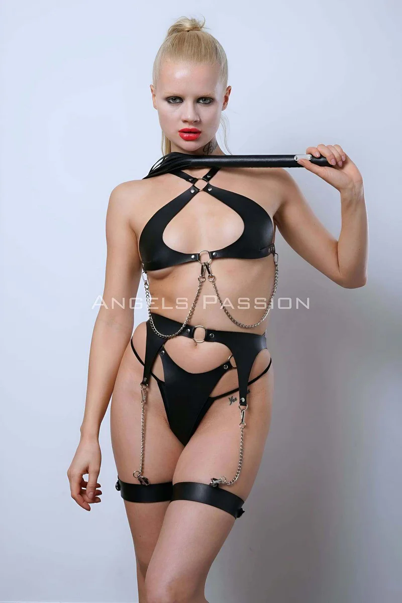 Faux leather black lingerie set with