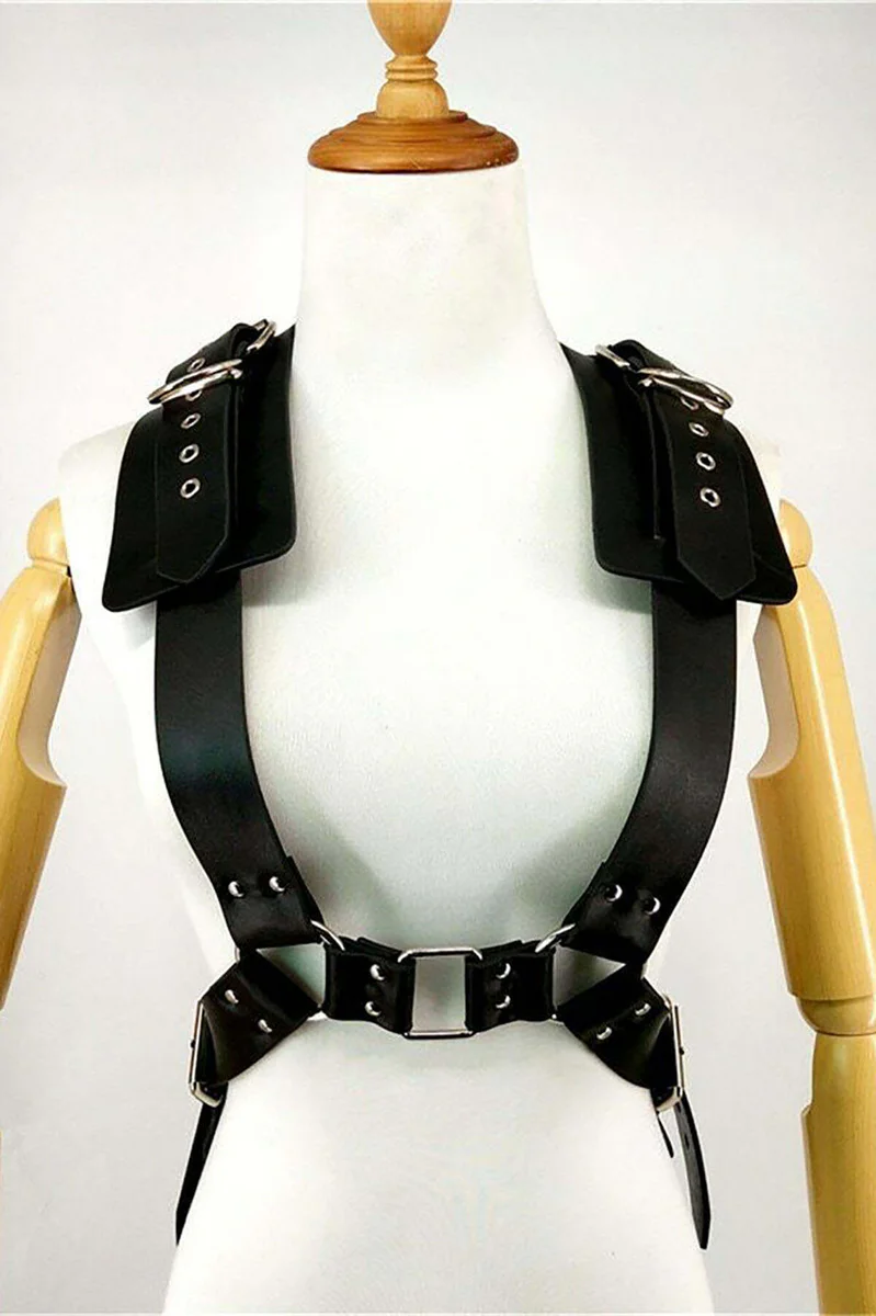 Siyah tam vücut deri harness takımı, ayarlanabilir metal tokalı askılar