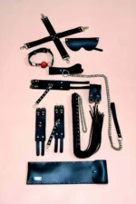 Siyah Deri 7 Parça Kelepçe Kırbaç Göz Bandı Tasma ve Ağız Topu Seti SH1311