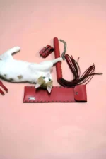 Kırmızı Deri Zımba Detaylı Kırbaç ve Kelepçe Seti SH1304 - Image 2