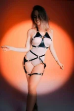 Triangle Design Low-Cut Thong Garter Harness Set - SH1272 - Image 3