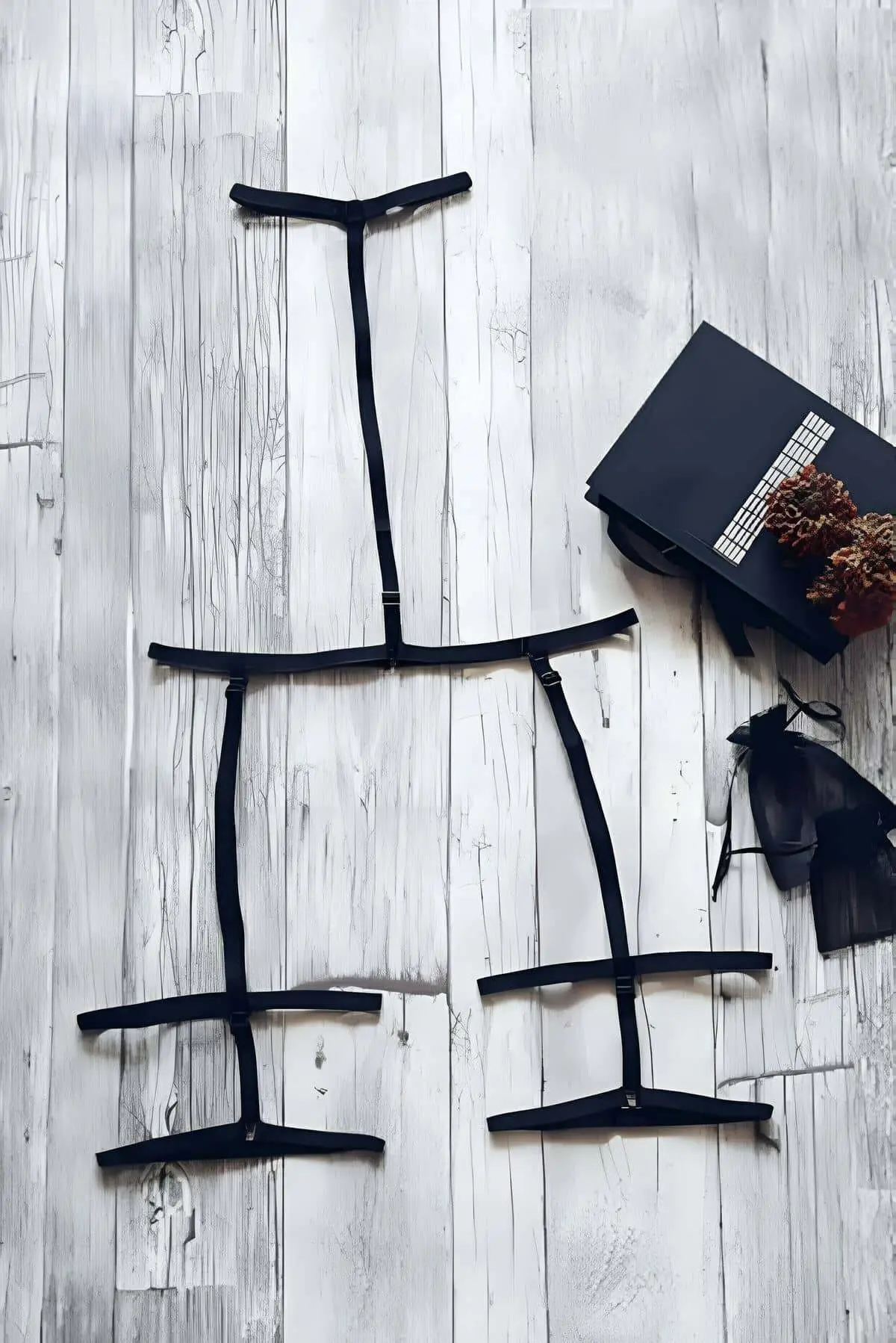 124995.webp Siyah Boyun Bel ve Bacak Bağlantılı Body Harness SH150 - Image 1