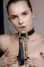 Siyah Deri Gümüş Halka ve Zincir Detaylı Choker Tasma SH246