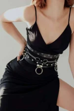 Elegant Leather Belt with Ring and Chain Details - SH825 - Image 4