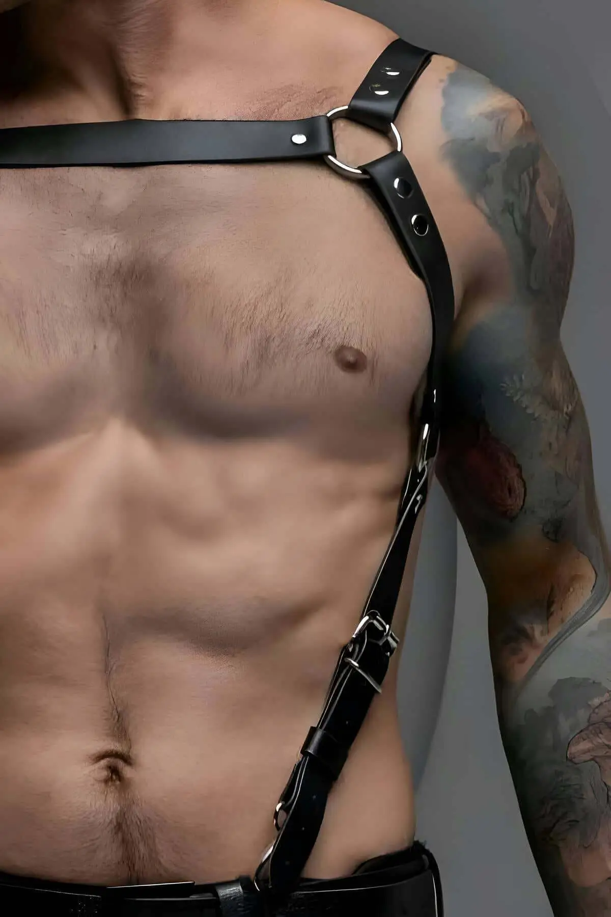 Siyah Deri Metal Halkalı Erkek Göğüs Harness SHM155
