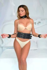 Siyah Deri Üç Tokalı Bel Korsesi Tasma ve Kelepçeli Harness Seti SH1025 - Image 5