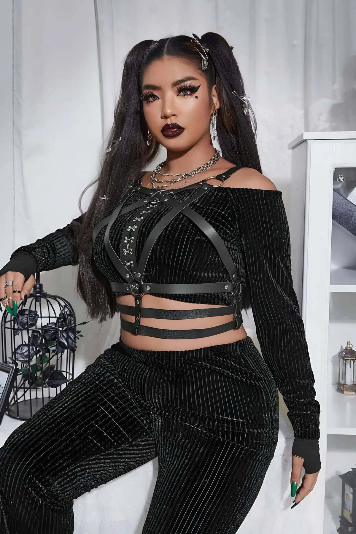 Fantasy Leather Chest Harness, Women's Overbust Harness - SH955