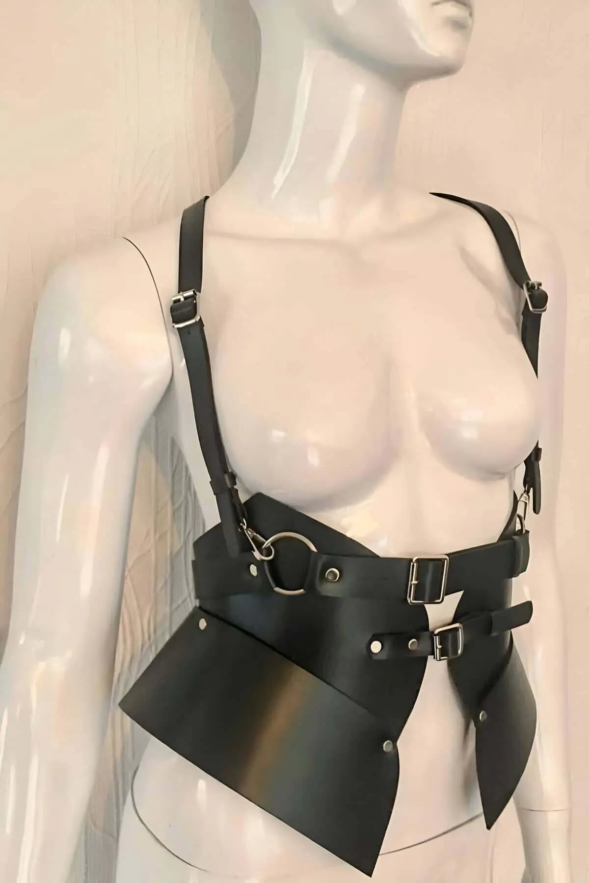 Stylish Women's Adjustable Leather Belt with Shoulder Strap and Front Closure - SH616