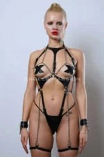 Siyah Deri Zincir Detaylı Kelepçeli ve Bacak Bantlı Vücut Harness SH1098 - Image 8