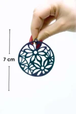 Gökkuşağı Reflektörlü Lazer Kesim Çiçek Desenli Halka Küpe APBJ023 - Image 2