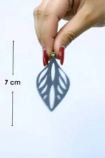 Beyaz Reflektörlü Lazer Kesim Yaprak Desenli Küpe APBJ026 - Image 2