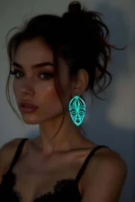 Gökkuşağı Reflektörlü Etnik Maske Lazer Kesim Küpe APBJ022 - Image 2