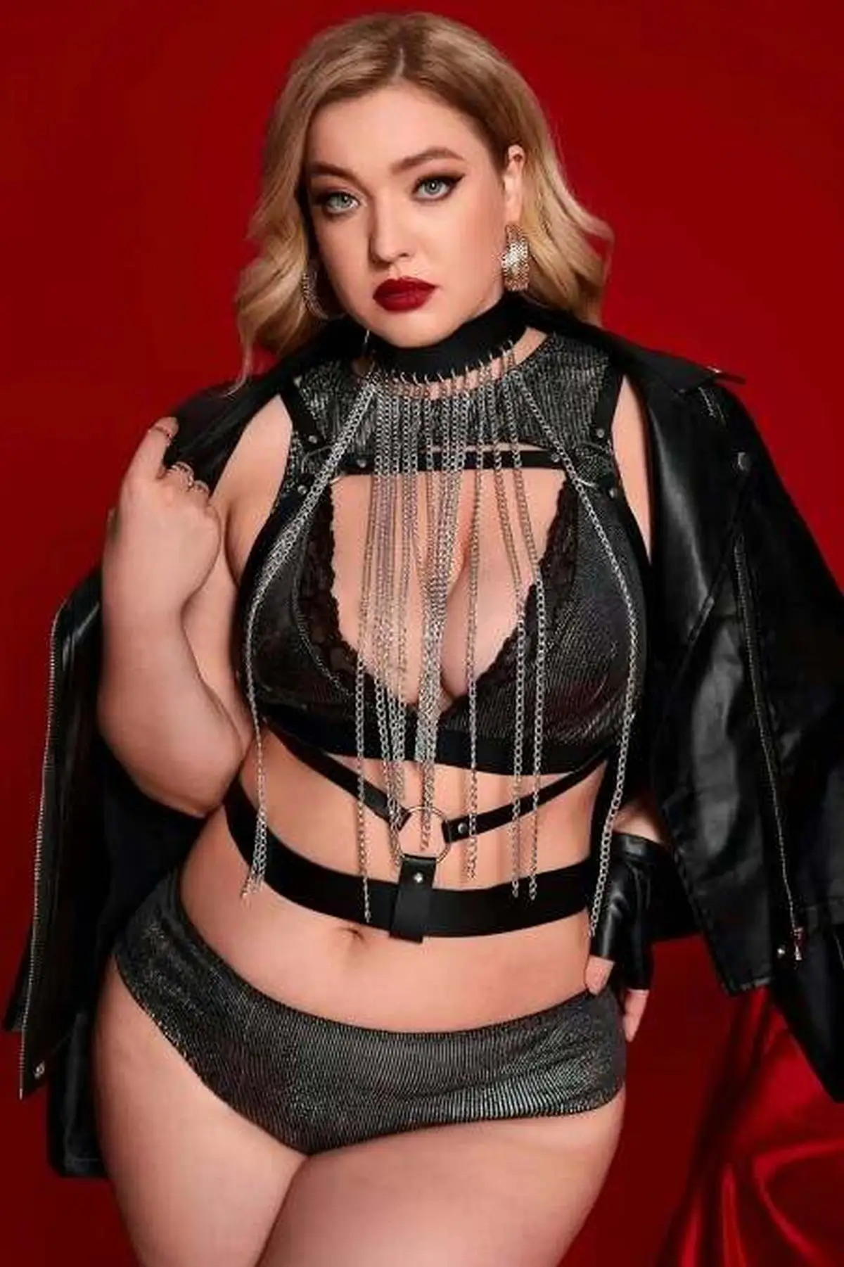 Siyah Boyun Tasmalı ve Gümüş Zincir Detaylı Göğüs Harness SH947