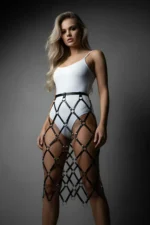 Siyah Metal Halka ve Bant Detaylı Suni Deri Etek SH410 - Image 3